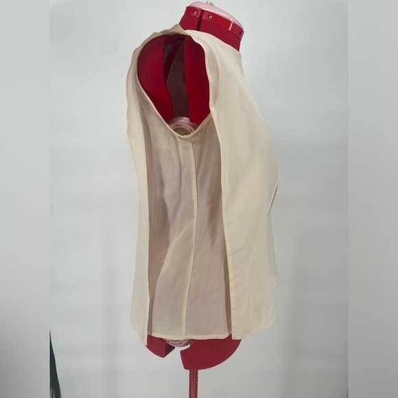 Vintage Silk Cream Layered Sleeveless Blouse - Picture 4 of 11